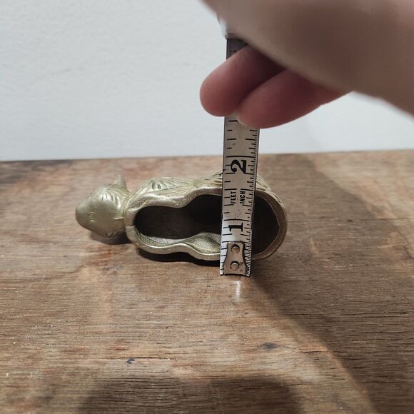 Vtg Brass Kitty Cat Kitten Feline Bookshelf Knick Knack Paperweight Shelf MCM - Picture 7 of 7